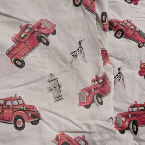 Pottery Barn Kids 100% Cotton Firetrucks Twin Sheet Set - Picture 10 of 12